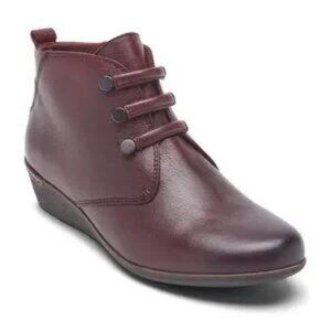 Rockport burgundy Cobb Hill Devyn Chukka ankle boots